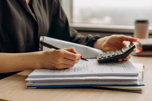 Corporate Tax UAE Explained: Why Every Business Needs a Tax Consultant in Dubai
